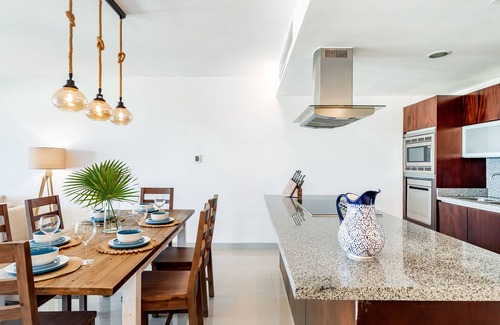 Puerto Juarez Condo | Ocean Front Middle floor bedroom 3 bath sleeps 6