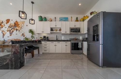 Colonia Meteorologico House | Ocean Front Penthouse w/Private Pool & Views!