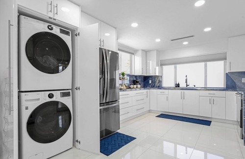 Monroe County House | Ocean Front Vacation Home - Key Largo - 28 Day Minimum