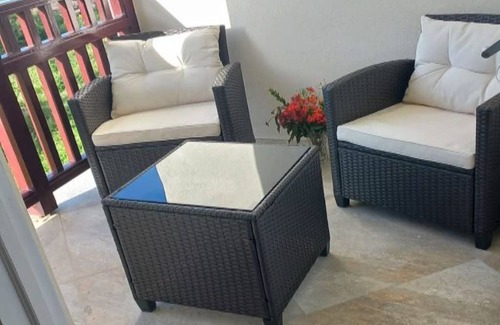 Inch Marlowe Apartment | Ocean Gaze - Luxury 1 Bedroom Apartment