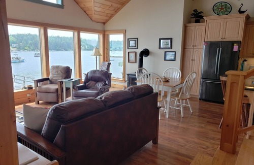 Tenants Harbor Cottage | OCEAN, HARBOR, DOCK,MOORING, LOCATION, LOCATION, LOCATION