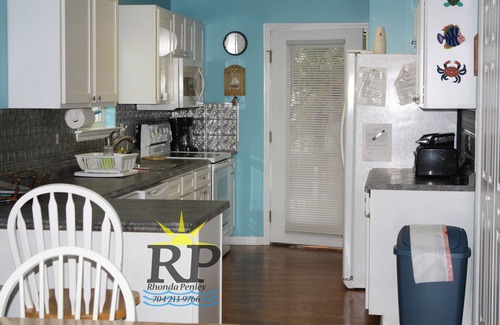 Myrtle Beach House | Ocean Lakes #1025. 4BD/3BA w/golf car &WIFInCopy of licenses is required