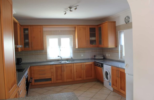 Aljezur Villa | Ocean Life is a stunning three bedroomed villa near Aljezur in Portugal