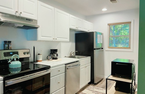 Shallotte House | Ocean Pine Beach Cottage Pet friendly Fully Fenced Yard