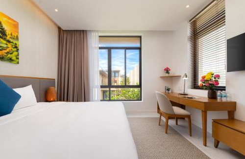 Cam Lam Villa | Ocean sand villa