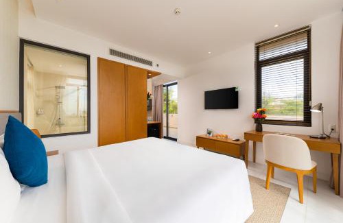 Cam Lam Villa | Ocean sand villa