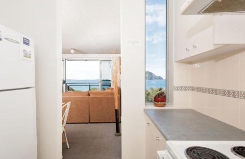 Nelson Bay Apartment | Ocean Shores Unit 10 27 Weatherly Close