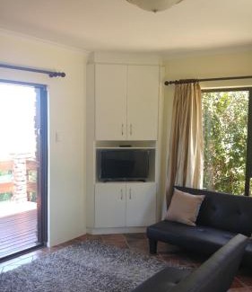 Kini Bay House | Ocean Tides