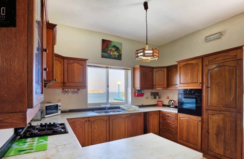 Santa Maria Estate Villa | Ocean Vibes - Beachfront VILLA with pool & BBQ