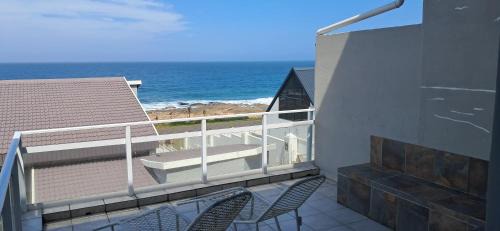 Manaba Beach Apartment | Ocean Vibes Surfer Apartment