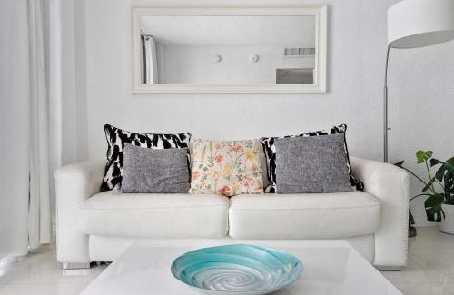 Hollywood South Central Beach Apartment | Ocean View 1 bed Sian 11th floor Miami