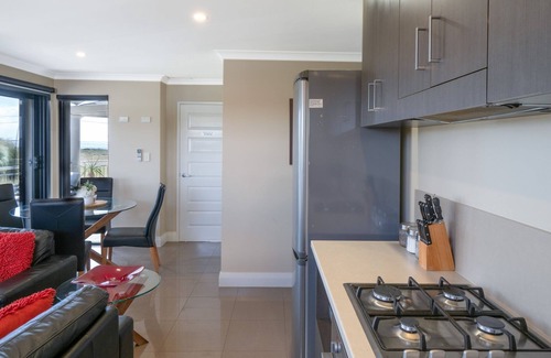 Geographe Apartment | Ocean View Executive Apartment 4