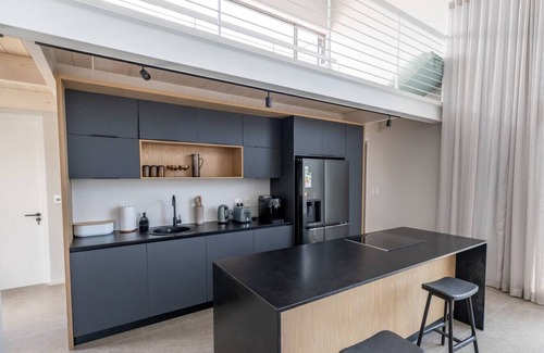Sunset Beach House | Ocean View Lodge @ OOcean 9
