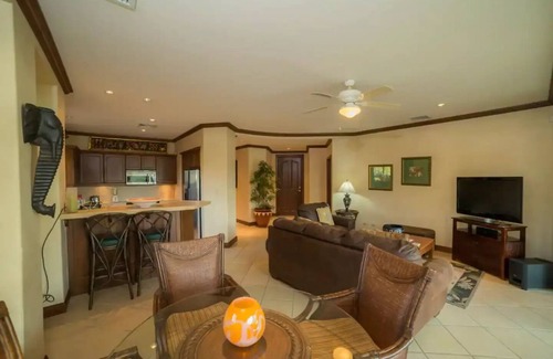 Herradura Condo | Ocean View Los Suenos, enjoy the sound of waves