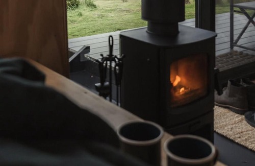 Johanna House | Ocean View Off-Grid Cabin Secluded in Nature - Aprilla