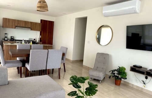 Boca del Rio Apartment | Ocean view, pool, beach, great location.! Family & friends place.!