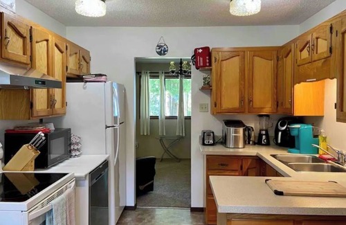 Crofton House | Ocean View Rancher in acre, minimum 3 months .