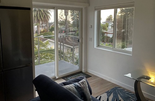 East Mesa Apartment | Ocean view retreat in Santa Barbara, just steps to beach—1 BD/1 BA, sleeps 2-4