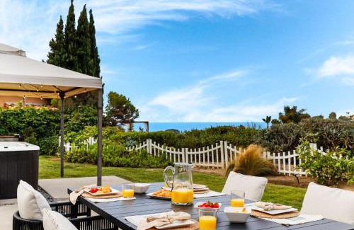 Hidden Valley House | Ocean View Retreat Firepit & Spacious Yard