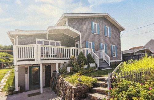 Manomet House | Ocean view spacious 5-bedroom Cape Cod style house with roof deck, AC, WiFi.