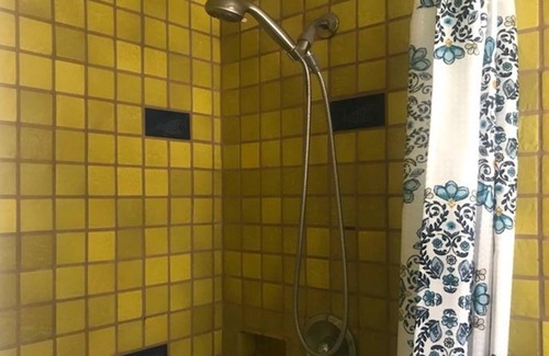 Capitola Apartment | Ocean view studio in Capitola Village - Location!