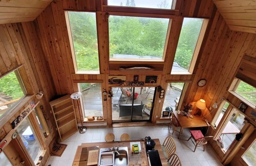 Powell River Cabin | Ocean views 2-bedroom rustic cabin with soaker tub