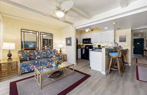 Kailua-Kona Condo | 🏖️Ocean Views | AC | In Unit Washer/Dryer