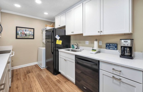 Demere Park Condo | Ocean Walk L-4: Upstairs 2 bed/2 bath condo