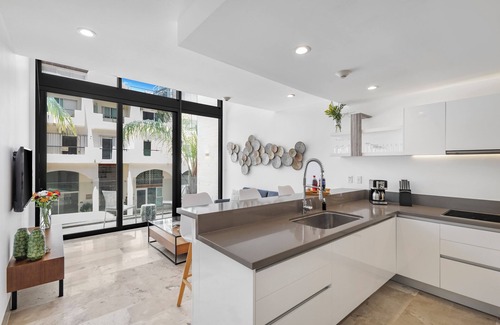 Downtown House | Oceana by Corax Management