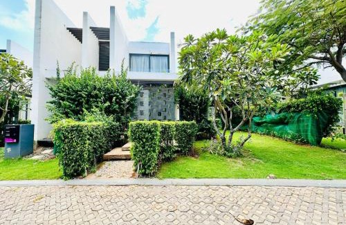 Long Hai House | Oceanami Villa Resort Deluxe King - Đầy đủ tiện nghi - Hồ bơi 2000 m2 - Long Hải Beach