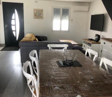 Champagne-les-Marais House | OCEANE