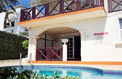 Green Garden Apartment | Oceanfront 1-bed Apt with Pool near Surfing - Rosalie #2