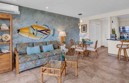 Maalaea Condo | Oceanfront 1bd ground level condo plantation style