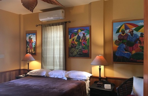 San Pedro Resort | Oceanfront 2 BDR/2 Baths Condo at Captain Morgan resort-Ambergris Caye.Belize