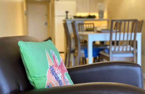 Jacksonville Beach Condo | Oceanfront Beachdrifter - 2/2 Condo with lawn - no stairs, best parking