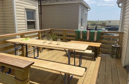 Queens House | Oceanfront Beach Bungalow
