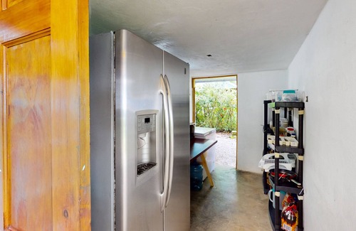 Ballena House | Oceanfront bungalow with ocean views, covered patio & free WiFi