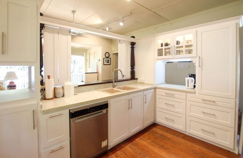 Mullins House | Oceanfront Classic 3-bed House - Whitecaps