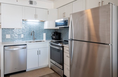 Ocean Isle Beach Condo | Oceanfront Condo with Pool and Private Beach Access