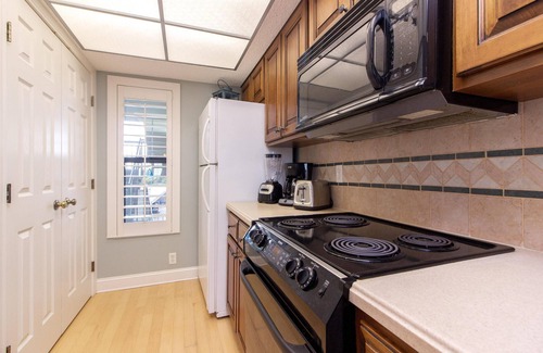 Vilano Beach Condo | Oceanfront Condo ~ Steps from the Beach and Restaurants!