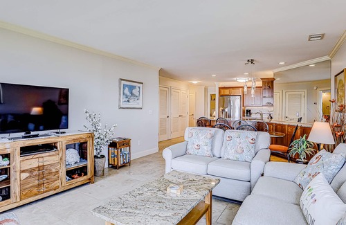 Folly Field Condo | Oceanfront condo w/free WiFi, balcony, shared pool & tennis court, & private W/D
