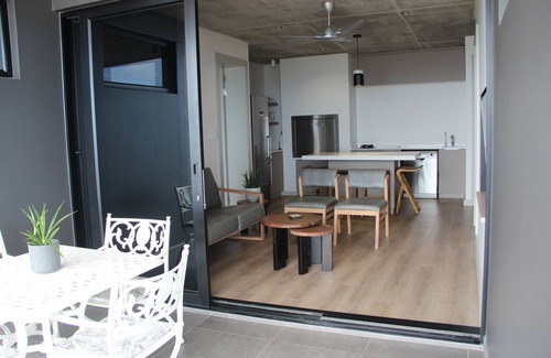 De Kelders Apartment | Oceanfront Elegance