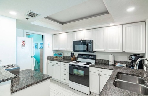 Indian Shores Condo | Oceanfront Escape at Sand Castle!