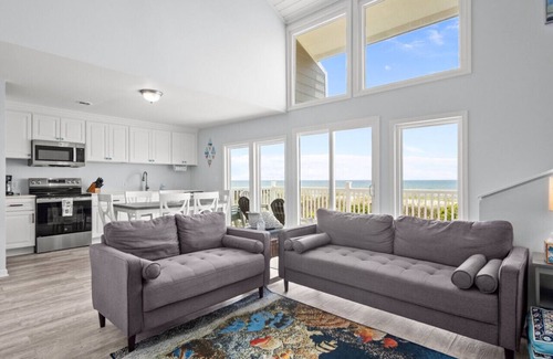 Emerald Isle House | OCEANFRONT home with breathtaking views, East!