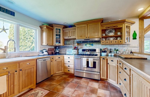 Harpswell House | Oceanfront home with dock, beautiful deck & firepit - steps to the beach