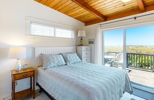 Manzanita House | Oceanfront home with EV charger, enclosed yard, beach access and views