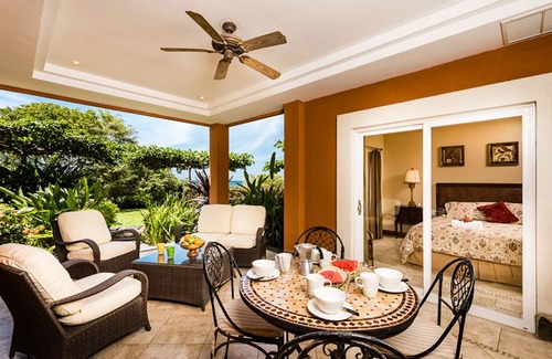 Playa Langosta Condo | Oceanfront Luxury in Playa Langosta Near Tamarindo