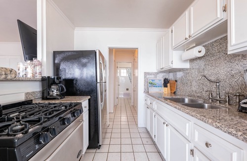 Eastern Malibu Apartment | Oceanfront on Dry Sandy Carbon Beach - Sandpiper