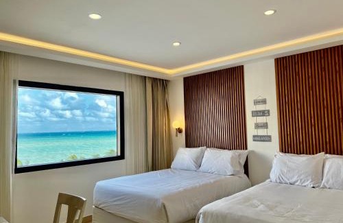 Zona Hotelera Apartment | Oceanfront Paradise in Cancun Hotel Zone