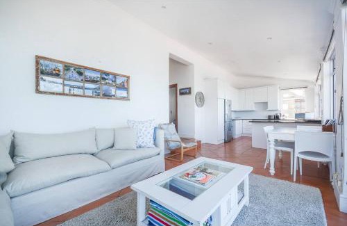 Kalk Bay Apartment | Oceanfront Penthouse